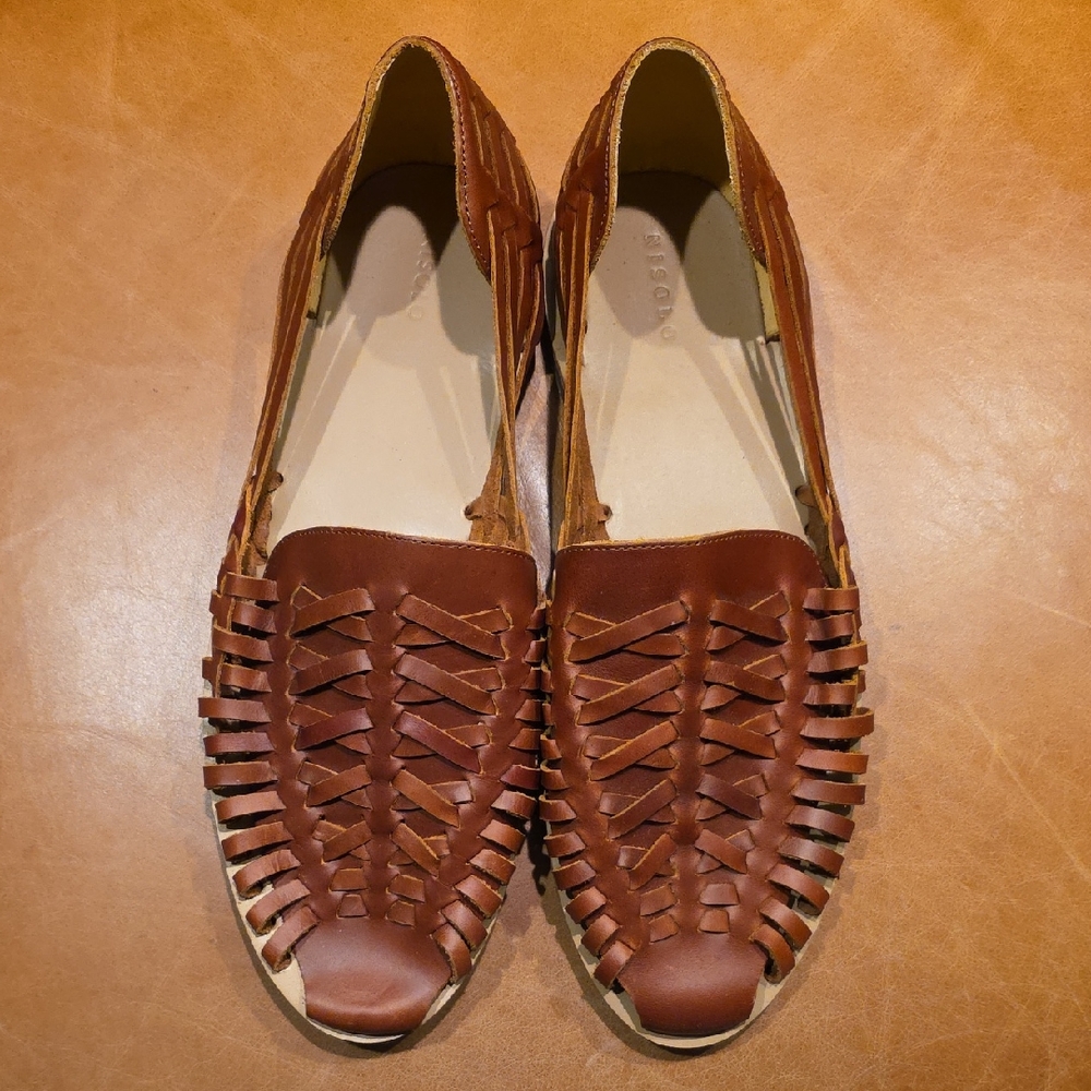 Mens Nisolo Leather Huarches